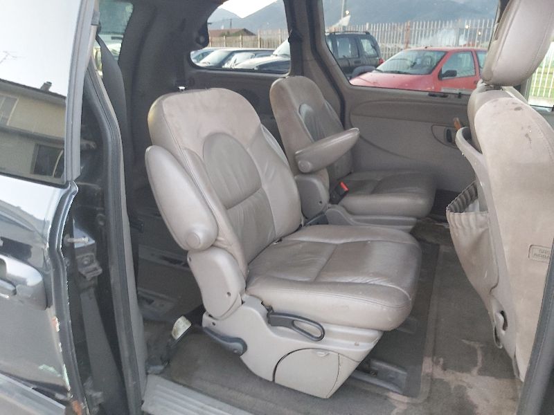 CHRYSLER VOYAGER 2.5 CRD 7 Posti Rolls Car